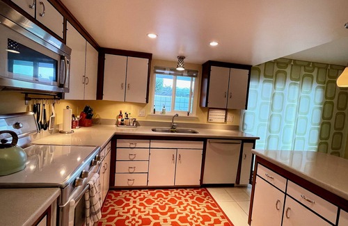 Canyon Corridor House | Beautiful Mid Century Palm Springs, Indian Canyons