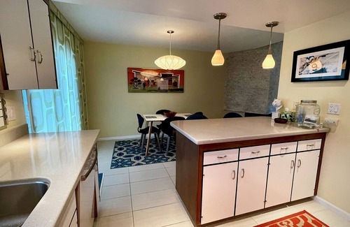 Canyon Corridor House | Beautiful Mid Century Palm Springs, Indian Canyons