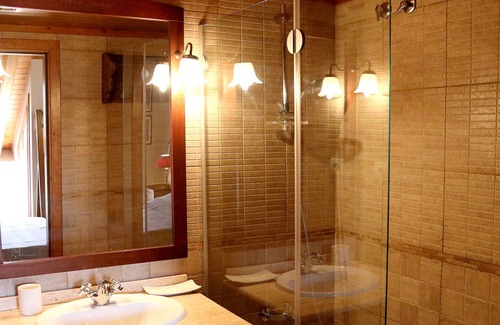 Esterri D'Aneu Apartment | Beautiful mountain penthouse ideal for 6 people