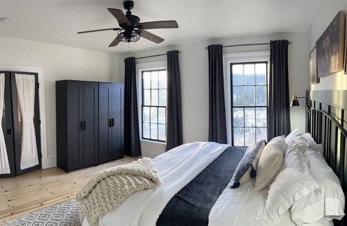 Central City House | Beautiful mountain views in this completely remodeled historical mountain home