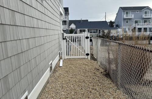 Beach Haven West House | Beautiful new home with heated pool on a lagoon