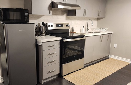 Halton Regional Municipality Apartment | Beautiful newly constructed 1bedroom apartment with seperate entrance