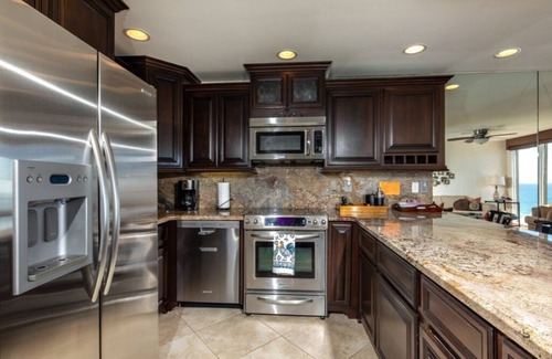 Solana Beach Condo | BEAUTIFUL OCEAN VIEW-STEPS TO THE BEACH