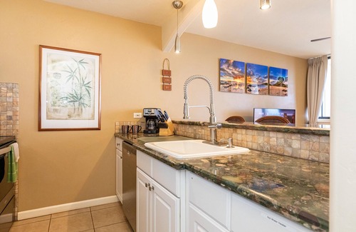 Kihei Condo | * Beautiful Oceanfront Maui Condo Right on Sugar Beach *