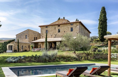 Sarteano Villa | Beautiful private villa with private pool, hot tub, WIFI, A/C, TV and patio, close to Montepulci.