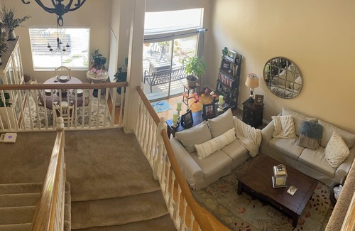 Thousand Oaks House | Beautiful, Peaceful, Room in Newbury Park Home in Gated Community