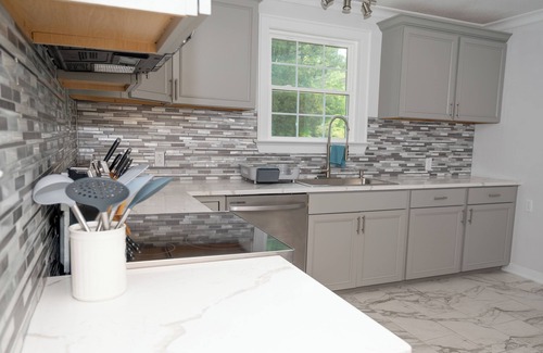 Clanton House | Beautiful, peaceful & spacious home.
