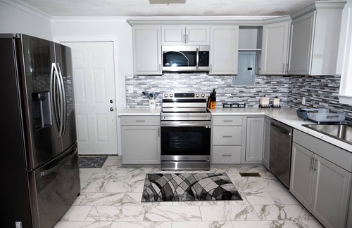 Clanton House | Beautiful, peaceful & spacious home.