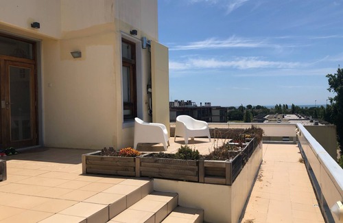 Carvalhal Apartment | Beautiful penthouse apartment with terrace - 4 minutes walk to the beach