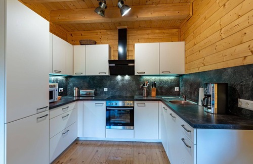 Albeck House | Beautiful private villa for 8 guests with WIFI, TV and balcony