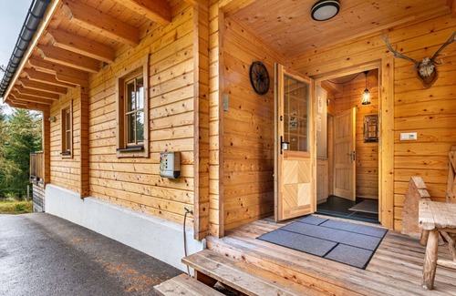 Albeck House | Beautiful private villa for 8 guests with WIFI, TV and balcony