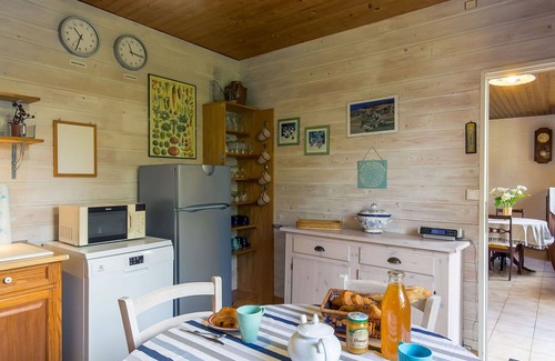 Locquirec House | Beautiful private villa for 5 guests with WIFI, TV, terrace and pets allowed