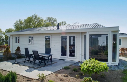 West-Graftdijk House | Beautiful private villa for 4 people with WIFI, TV, terrace and parking