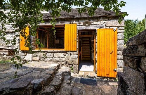Sainte-Marguerite-Lafigere House | Beautiful private villa for 3 guests with A/C, TV and terrace
