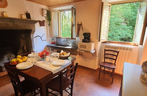 Casoli Villa | Beautiful private villa for 7 people with private pool, WIFI, TV, terrace and pets allowed