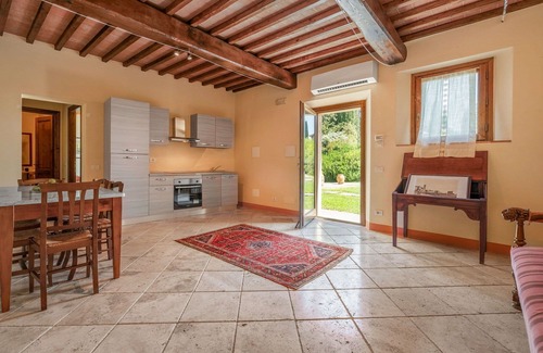 San Gimignano Villa | Beautiful private villa for 25 guests with WIFI, private pool, A/C, TV and panoramic view