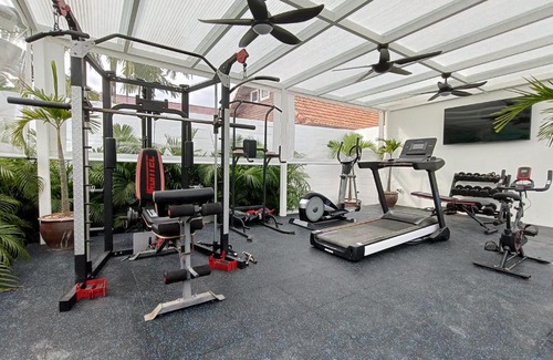 Rawai Villa | Beautiful private 3 bedroom villa with pool and gym