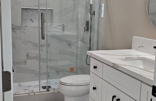 Placentia House | Beautiful Private Bedroom Placentia - Walking distance to CSU Fullerton