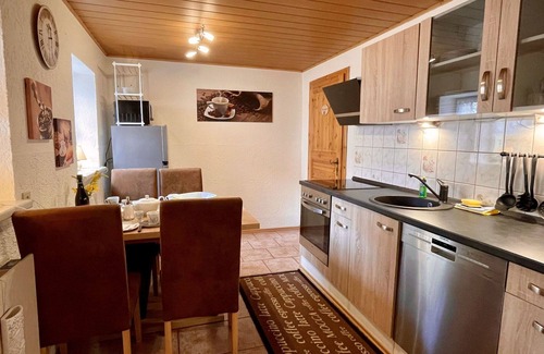 Grossschoenau House | Beautiful private villa for 5 guests with WIFI, hot tub, TV, terrace and pets allowed