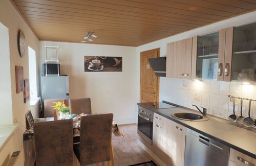 Grossschoenau House | Beautiful private villa for 5 guests with WIFI, hot tub, TV, terrace and pets allowed