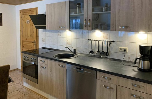 Grossschoenau House | Beautiful private villa for 5 guests with WIFI, hot tub, TV, terrace and pets allowed