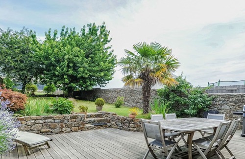 La Gouesniere House | Beautiful private villa for 7 guests with WIFI, TV and parking