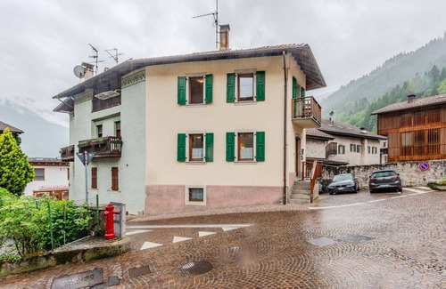 Caderzone Terme House | Beautiful private villa for 4 people with WIFI, TV and balcony