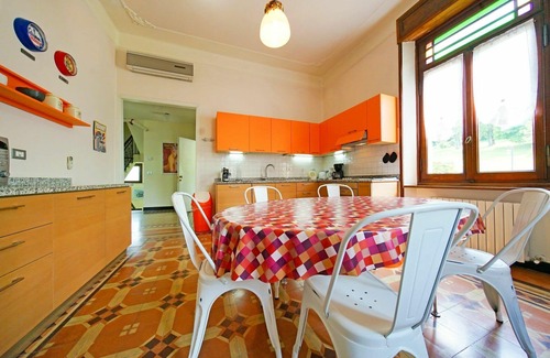 Sarezzano Villa | Beautiful private villa with WIFI, private pool, hot tub, A/C, TV, terrace, pets allowed and par.