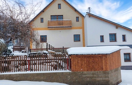 Cerny Dul Villa | Beautiful private villa for 15 guests with WIFI, TV, balcony, pets allowed and parking