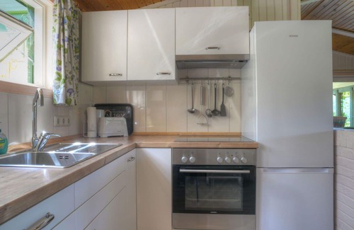 Bremke House | Beautiful private villa for 6 guests with WIFI, TV, patio, pets allowed and panoramic view