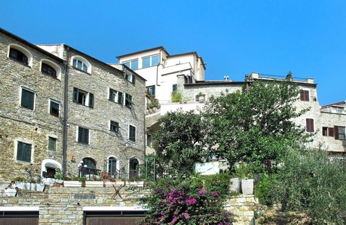 Cipressa House | Beautiful private villa for 4 people with WIFI, A/C, TV and terrace