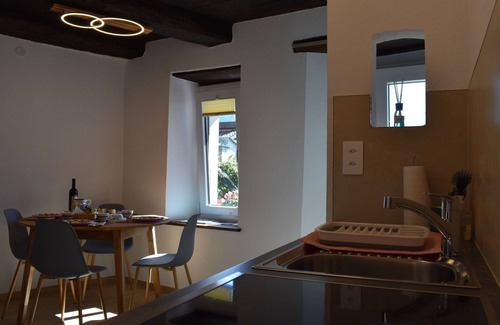 Gudo House | Beautiful private villa for 2 people with WIFI, TV, patio and pets allowed