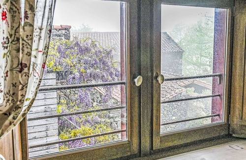 Blassac House | Beautiful private villa for 6 guests with WIFI, TV, terrace and pets allowed