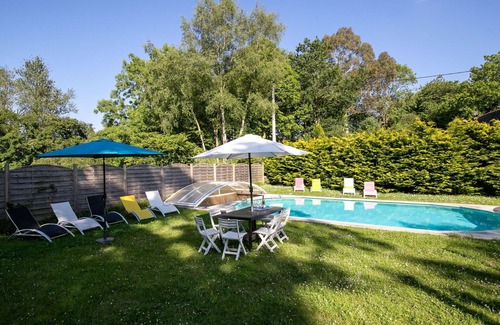 Ploumilliau House | Beautiful private villa for 10 guests with private pool, WIFI, TV, terrace, pets allowed and par.