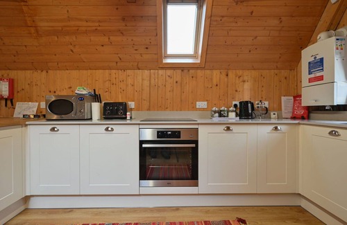 Beauly House | Beautiful private villa for 4 people with WIFI, TV and pets allowed
