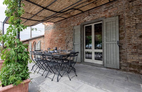 Cortona Villa | Beautiful private villa for 10 guests with A/C, private pool, WIFI and TV, close to Cortona