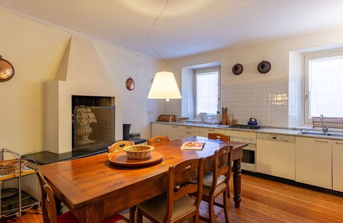 Dervio House | Beautiful private villa for 6 guests with WIFI, terrace and pets allowed