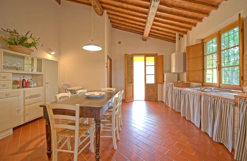 Legoli Villa | Beautiful private villa with private pool, WIFI, TV, terrace, pets allowed and panoramic view