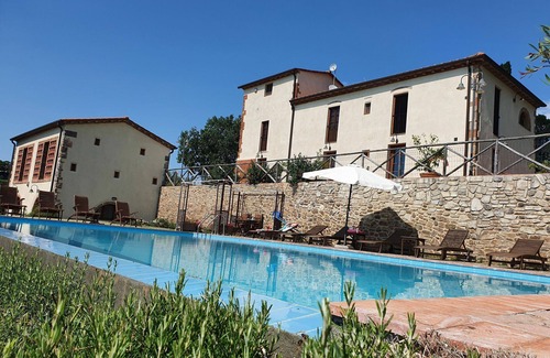 Palaia Villa | Beautiful private villa for 12 guests with A/C, WIFI, private pool, TV, patio and panoramic view