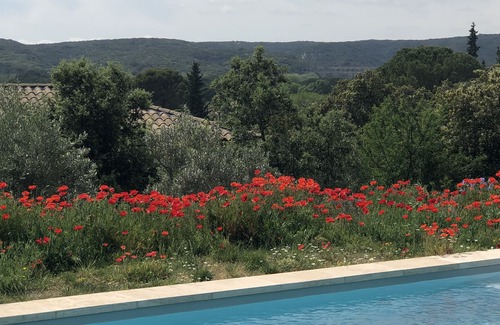 Castillon-du-Gard House | Beautiful, quiet apartment with magnificent view of the Pont du Gard