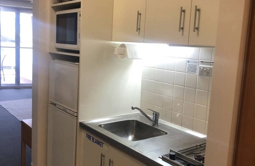 Gold Coast Apartment | Beautiful Quiet Apartment at Couran Cove on the Marina with berth