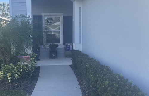 Fish Hawk Villa | Beautiful, quiet 2/2 villa in gated community.