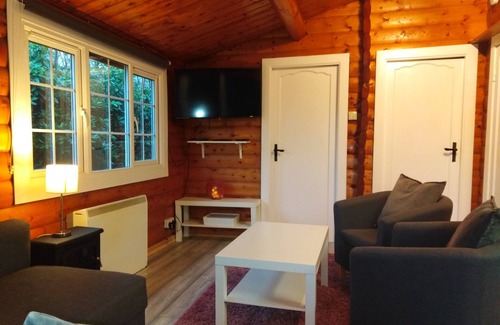 Bronaber House | Beautiful refurbished log cabin nestled in the heart of Snowdonia.
