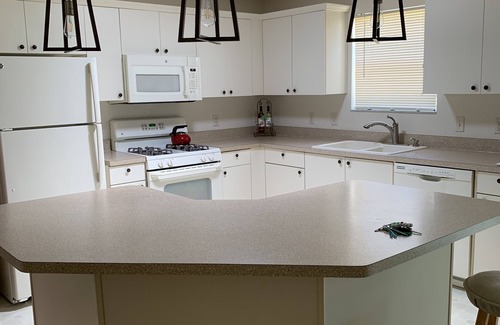 Sunset Pointe House | Beautiful Ranch close to Sumter Landing and Cane Gardens Country Club