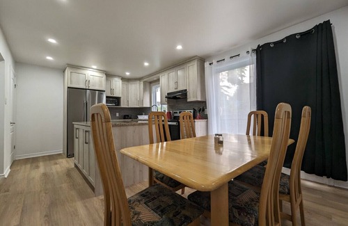 Sainte-Dorothee House | Beautiful recently renovated house semi-detached in Laval.