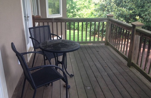 Charlottesville House | Beautiful, Relaxing Getaway for Family and Friends