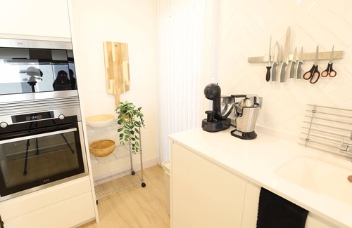 Port de Sagunt Apartment | Beautiful renovated apartment in Puerto de Sagunto, 3 bedrooms, air conditioning, near beach