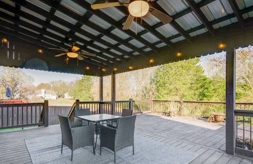 Hermitage House | Beautiful renovated home with large deck - close to Nashville!