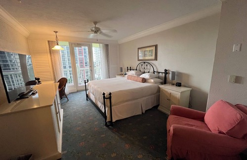 East Fort Lauderdale Resort | BEAUTIFUL Resort Located Directly On The Sand! - City View Room