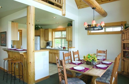 Klamath Falls Resort | Beautiful resort in the heart of it all!
